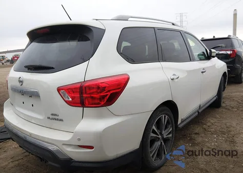2017 Nissan Pathfinder Platinum из США, поврежденный, VIN 5N1DR2MM8HC635344